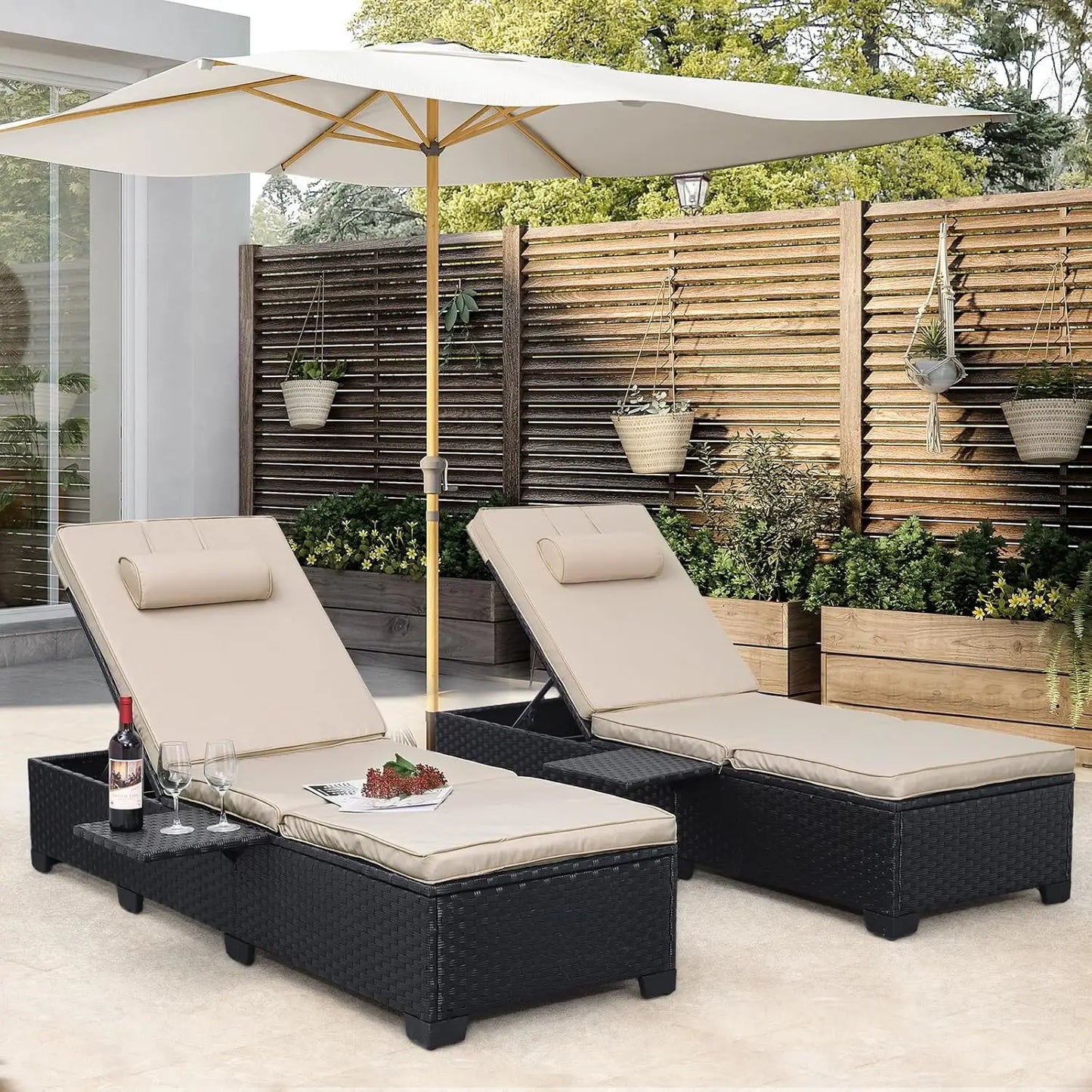 Outdoor Chaise Lounge for Patio Wicker Recliner